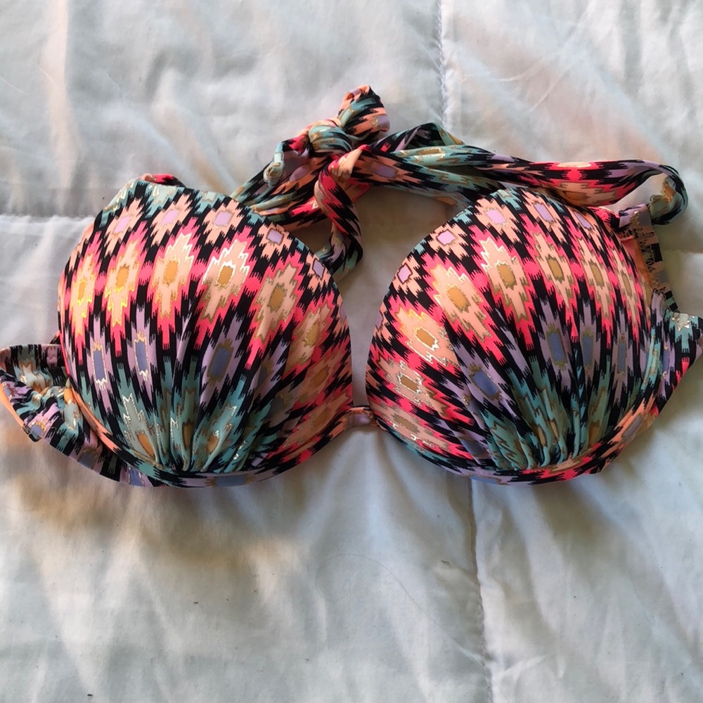 Victoria’s Secret bikini top